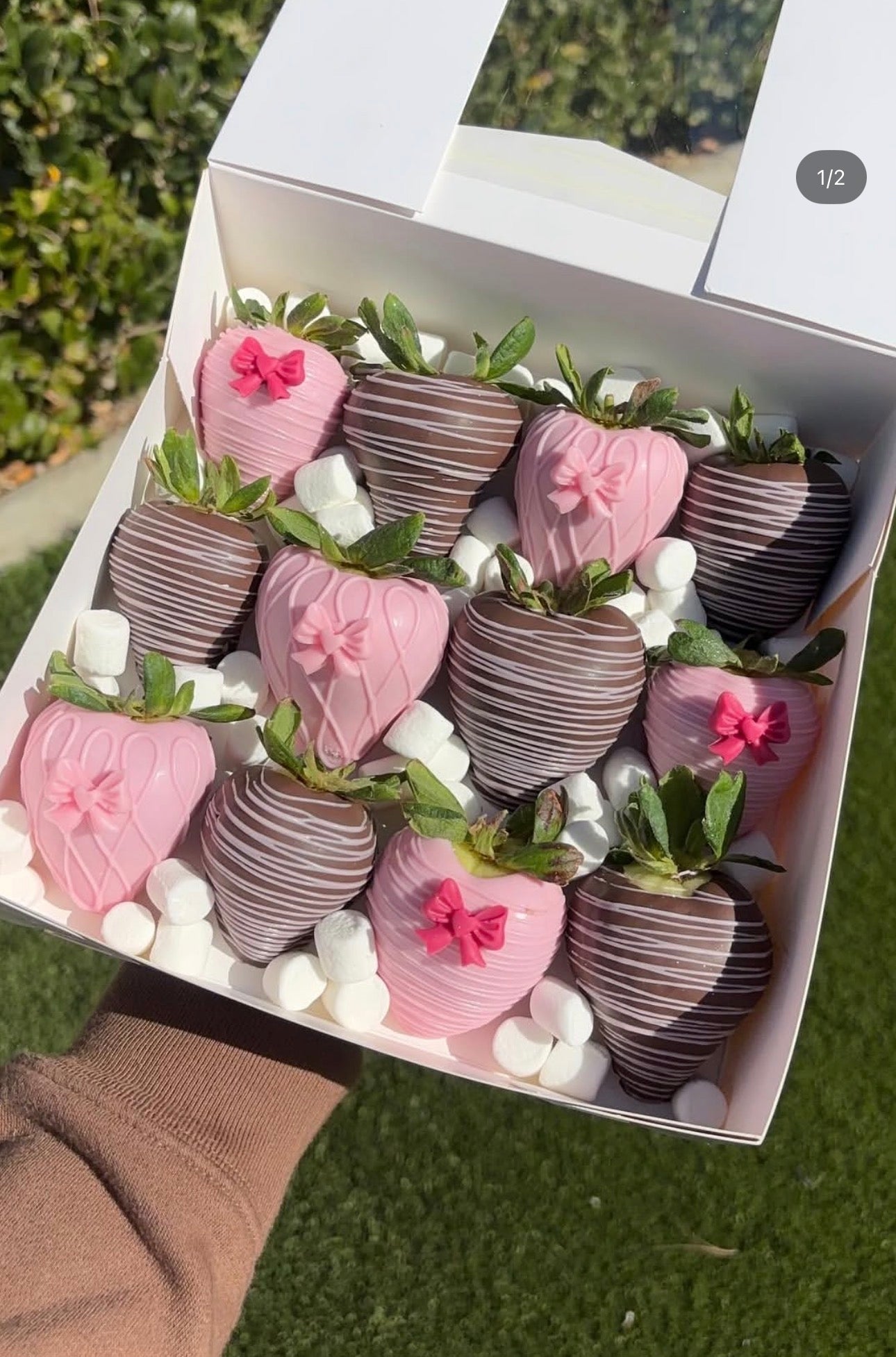 12 strawberries Customize