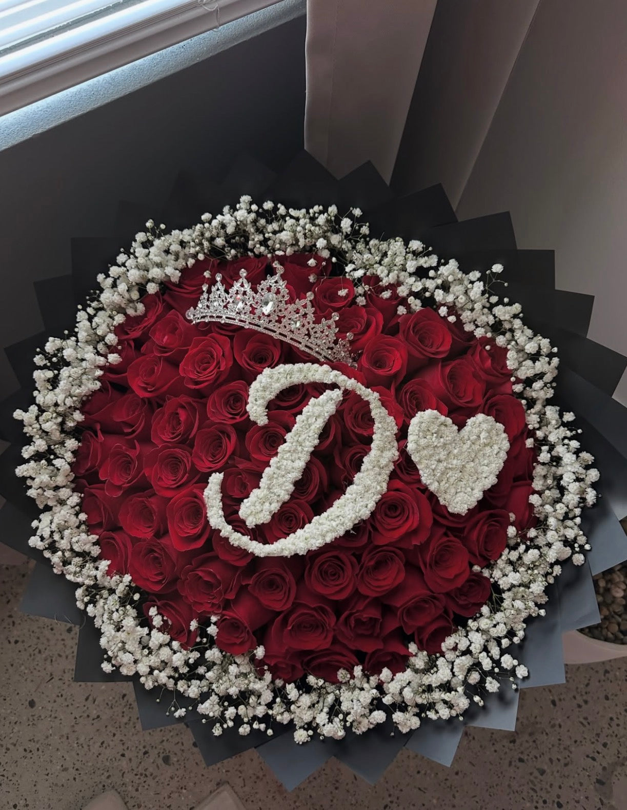 100 count large crown and Letter