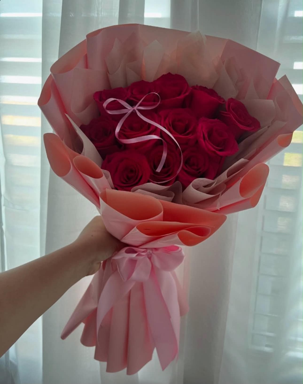 12 Roses Count