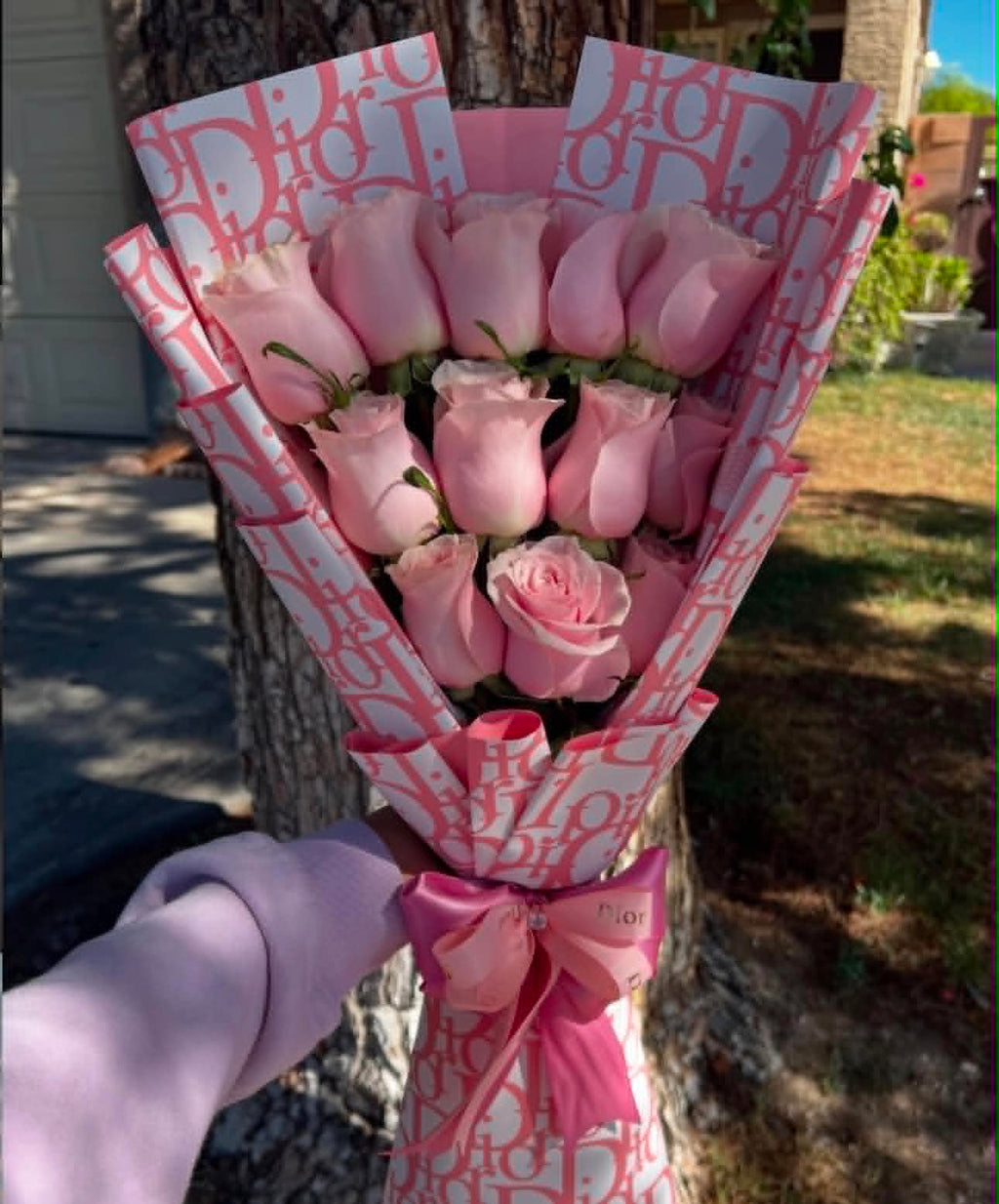 12 Roses Count